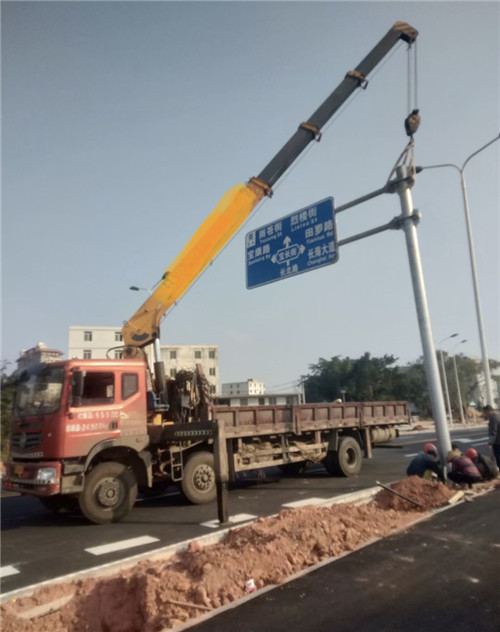 石台县设备吊装租赁吊车要用多大吊车